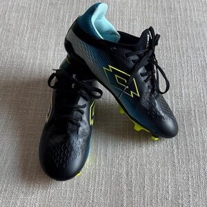 Lotto Kids Black and Blue Soccer Cleats